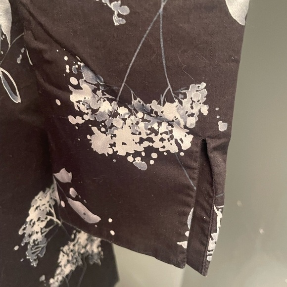 REBA Chic Floral Black & White Jacket Sz. 4 NWOT - Picture 6 of 15